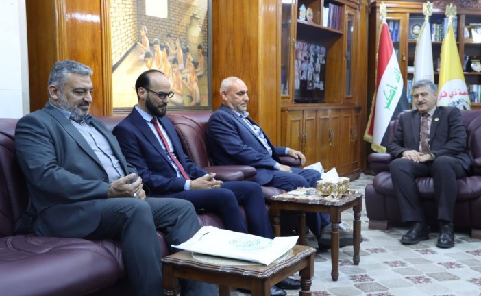 وفد العتبة العلوية المقدسة يزور جامعة جامعة ذي قار